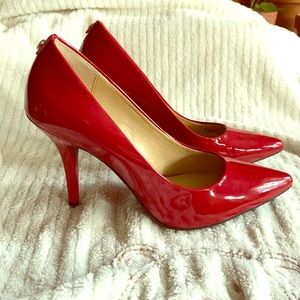 Never worn Michael Kors MK PW15H Heel Sz 7M